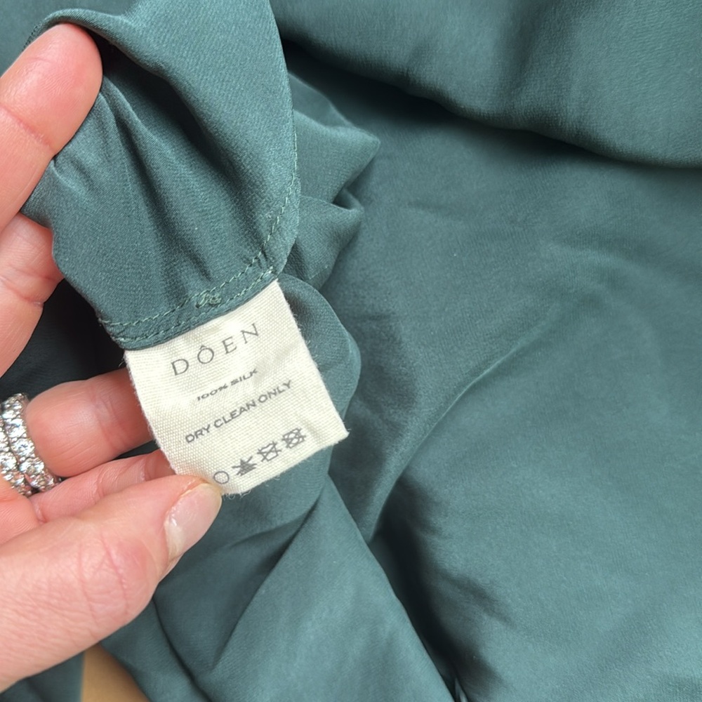 Doen Melinda Heirloom Silk Long Sleeve Dress in Alpine Green - Picture 6 of 6